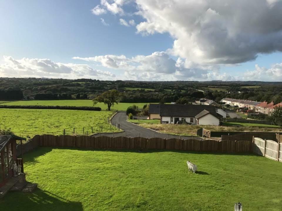 Valley View / Gwel Y Cwm Villa Ammanford Dış mekan fotoğraf